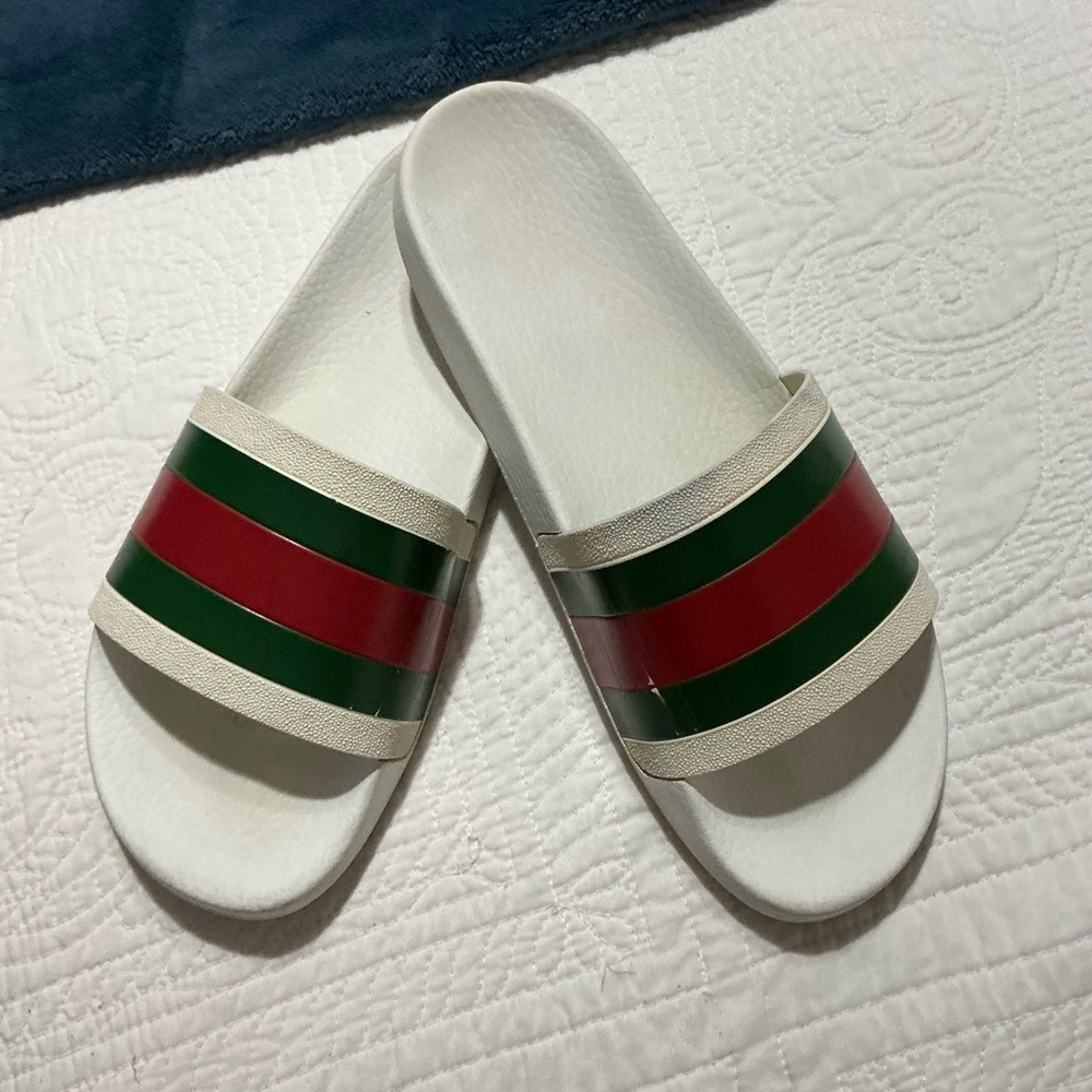 Gucci men’s web rubber slide sandal size 9